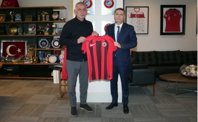 Genlerbirlii Bakan'ndan Hacosmanolu'na ziyaret