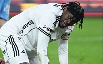 Be�ikta�'ta sakatl�k: Ma�a devam edemedi