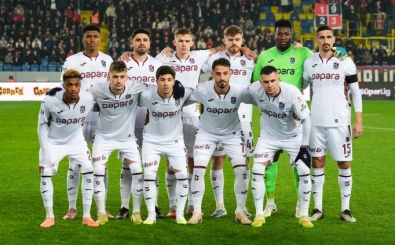 Trabzonspor'da 3 oyuncu ile ayr�l�k haz�rl���!