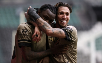 Kocaelispor'un i� sahadaki dev serisi