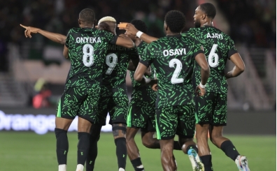 Nijerya, S�per Lig'in y�ld�zlar� ile kazand�!