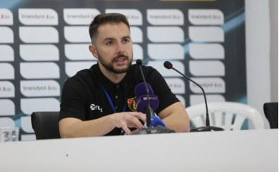 �stanbulspor'da Bar�� Kanbak'tan �st s�ra hedefi