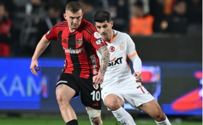 Galatasaray'n Sper Lig'den hedefi: Kacper Kozlowski!