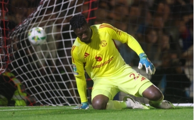 Andre Onana'ya ağır eleştiri: 'Kaleci değil!'