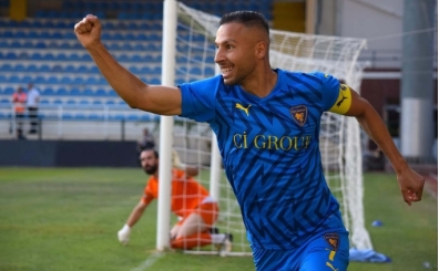 Bucaspor 1928'de Yasin Öztekin kariyer rekoru kırdı