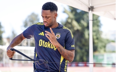 Duran, Fenerbahçe'de ilk antrenmanına çıktı