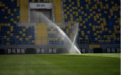 Eryaman Stad'nn zemini yenilendi