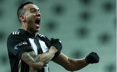 Josef de Souza'dan Beikta taraftarna mesaj 