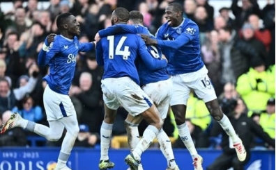 Everton'dan evinde drt goll net galibiyet