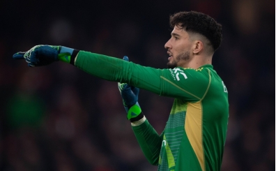 Manchester United taraftarlarndan Altay Bayndr'a vg!