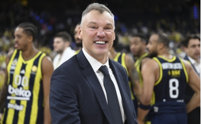 Fenerbahe'de mutlu son: Saras