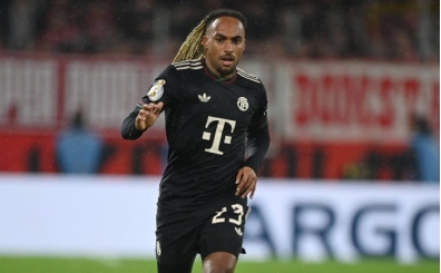 Juventus'a Sacha Boey nerisi!