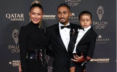 Raphinha'nın eşinden FIFA'ya yılın ilk 11'i tepkisi!