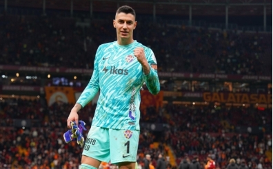 Okan Buruk'tan Berke Özer açıklaması!