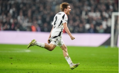 Beşiktaş'ta sağ bek krizi! Forma Jonas Svensson'un