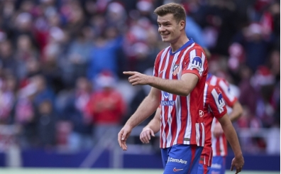 �mza i�in son pazarl�k: Alexander S�rloth