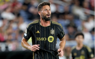 Olivier Giroud Fransa'ya dönüyor!