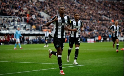 Liverpool'dan Alexander Isak için rekor hamle!