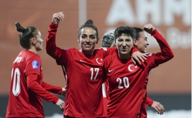 Futbolseverler, Türkiye - İrlanda maçını ücretsiz izleyebilecek