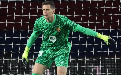 Szczesny, Barcelona ile nikah tazelemeye yakn