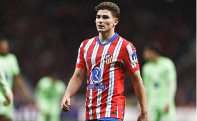 Julian Alvarez'in menajerinden transfer iddialarına yanıt!