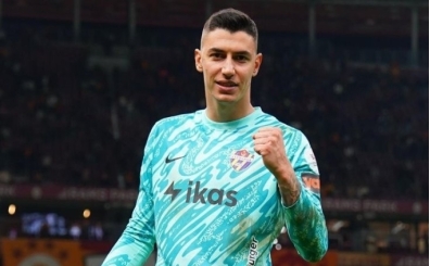 Eyüpspor'da Berke Özer'e yeni sözleşme!
