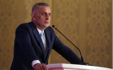 İbrahim Hacıosmanoğlu: 'Eski milli futbolculardan özür dilerim'