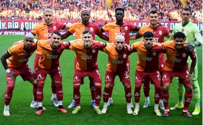 Bakan Bak, Galatasaray'ı tebrik etti.