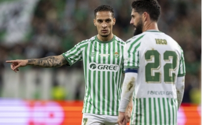 Antony, Real Betis'e veda etti