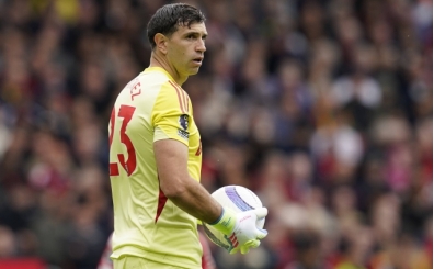 Manchester United'tan sürpriz hamle: Emiliano Martinez