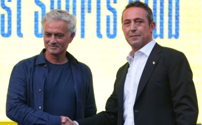 Ali Ko'tan Mourinho'ya: 'Kendini kltyor'