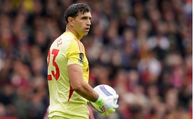 Emiliano Martinez, Manchester United'a gitmek istiyor!