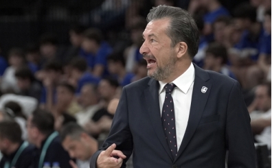 Anadolu Efes, Luca Banchi ile yollarn ayrd!