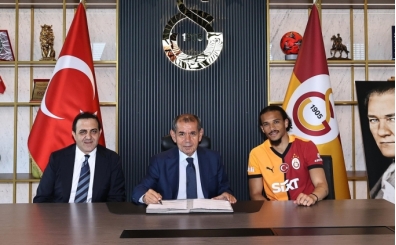 Galatasaray'da merakla beklenen açıklama: Işık şovu!