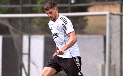 Beşiktaş'ın yeni transferi David Jurasek ilk idmanına çıktı