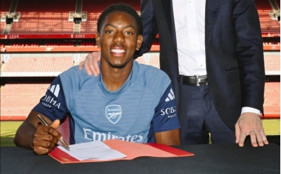 Arsenal, Lewis Skelly ile sözleşme uzattı!