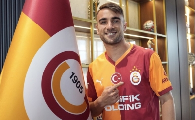 Galatasaray'da Yunus Akgn resmen imzay att!