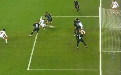 Galatasaray'n gol VAR'a takld!