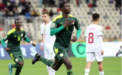 Fenerbahe ve Galatasaray, 'yeni Koulibaly' iin kar karya!