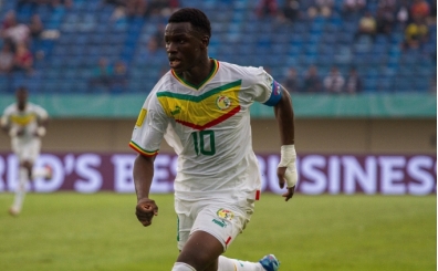 Fenerbahçe'de imza: Amara Diouf