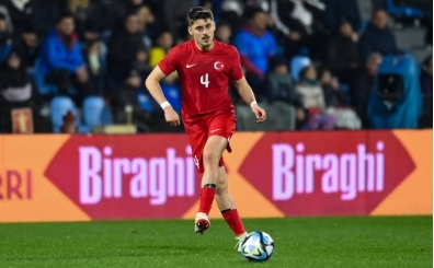 Fenerbahçe'de Yusuf Akçiçek'in yerine sürpriz hamle!