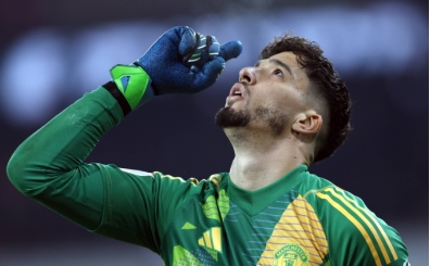 Manchester derbisinde kale Altay Bayndr'n!
