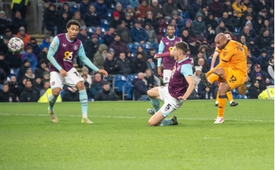 Hull City, deplasmanda Burnley'e boyun edi