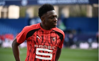 Kazeem Olaigbe, imza iin Trabzon'a geldi!