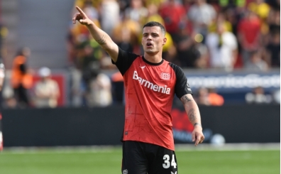 Kemerburgaz'a sürpriz ziyaret: Xhaka!