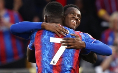 6 gollü maçta Crystal Palace, Wolves'i yıktı