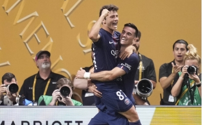 PSG, Messi'yi üzdü ve çeyrek finale çıktı!