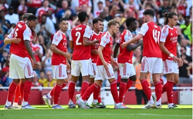 Emirates Kupas'nn sahibi Arsenal!