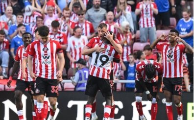 Sunderland, evinde West Ham' 3 golle geti