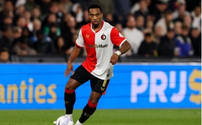 Fenerbahe'ye transferde van Persie engeli!